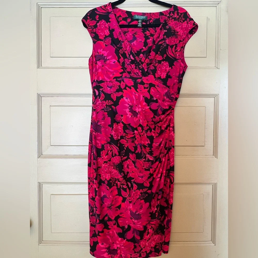 Women’s size 10 Lauren Ralph Lauren capped Sleeveless Floral Dress flowers wrap - Picture 15 of 15